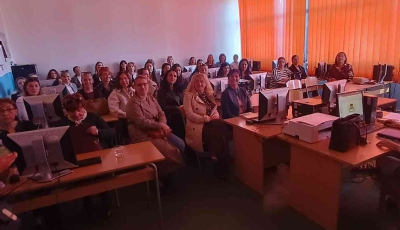 Održana stručna edukacija „Dijete u prvom razredu – čitanje i pisanje. Koliko zaista mora biti spremno?“